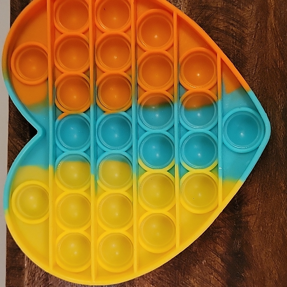 4 Fidget Bundle - Picture 2 of 5